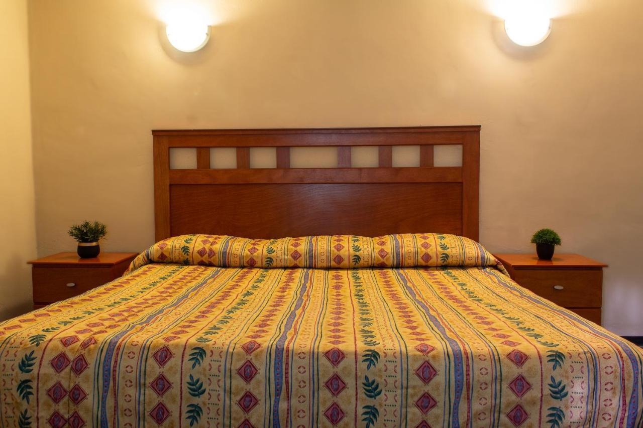 Bonitto Inn Manuel Bagian luar foto