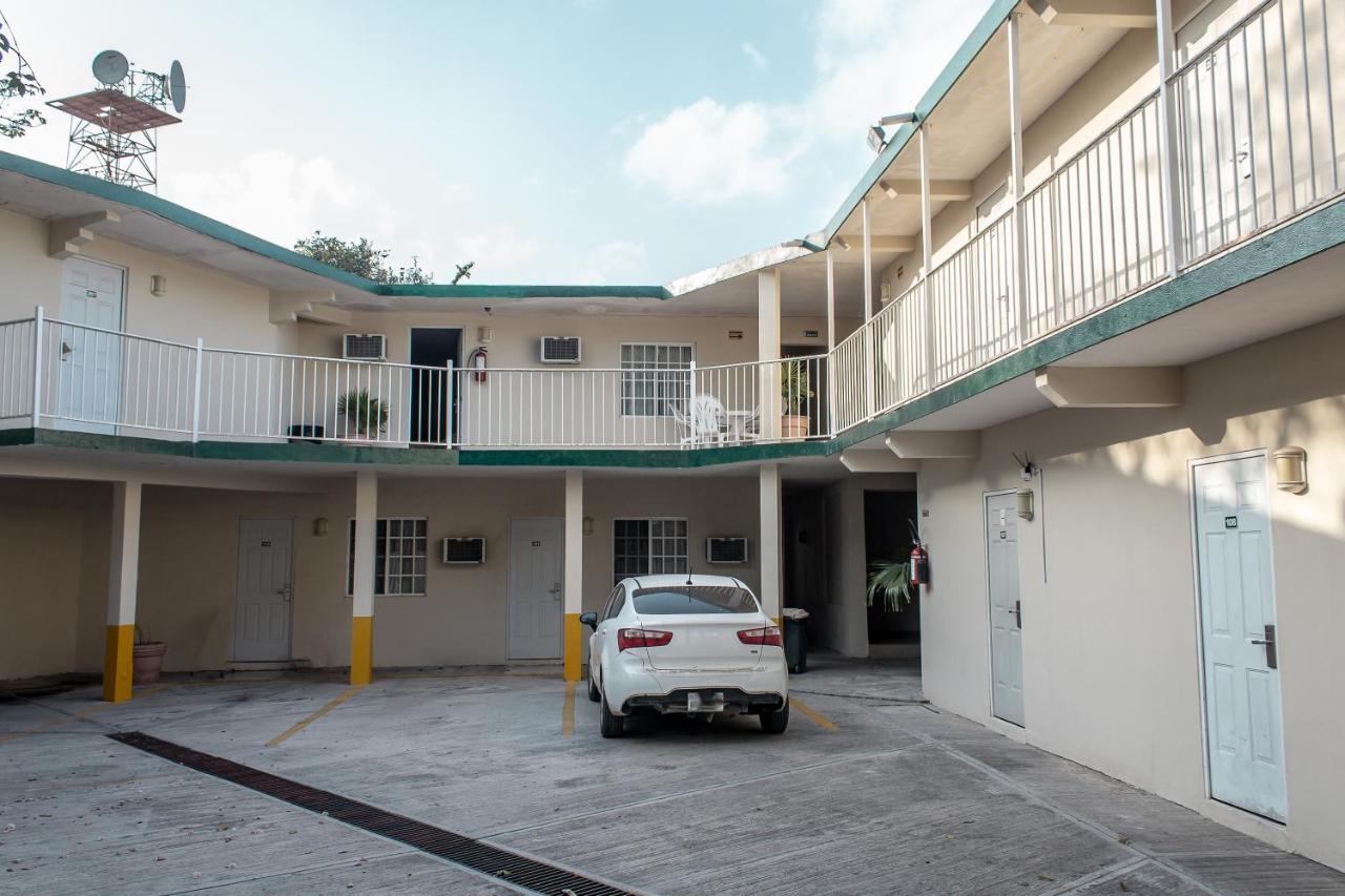 Bonitto Inn Manuel Bagian luar foto
